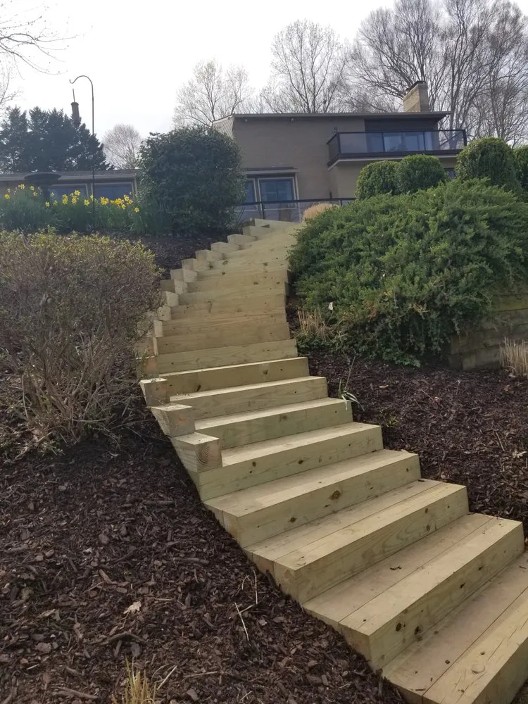 Expert residential landscaping experts serving Triangle, VA - DH Landscape Services