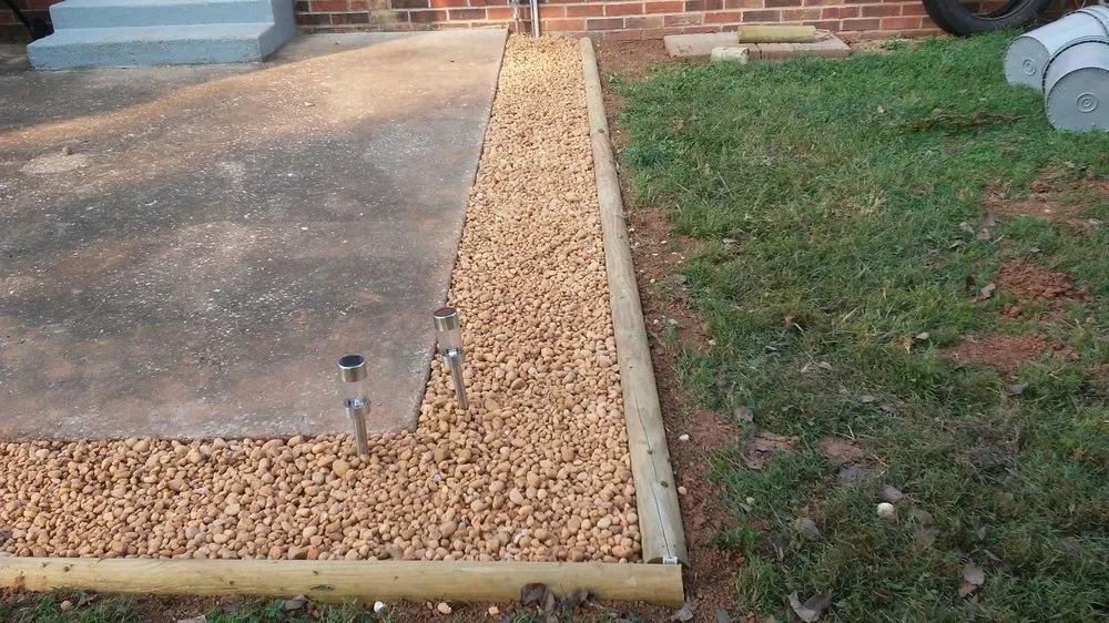 Expert yard maintenance for residential properties across Bowling Green, KY - DH Landscaping