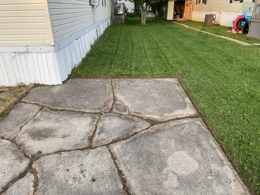 Top-rated yard cleanup service in Bruce Township, MI - D&H Landscaping Services