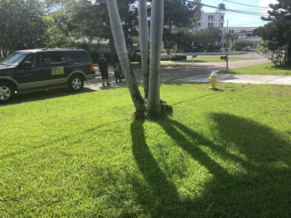 Custom residential landscaping in Winter Haven, FL by D&H Lawn care and pressure washing services