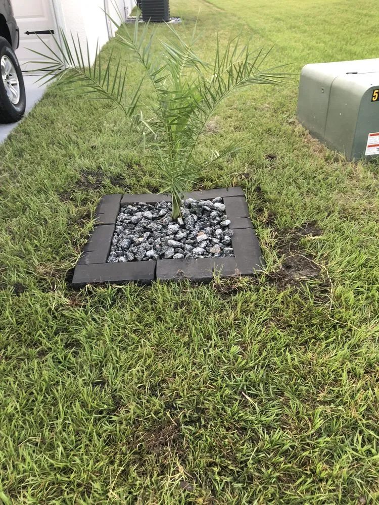 Expert garden landscaping in Winter Haven, FL - D&H Lawn care and pressure washing services