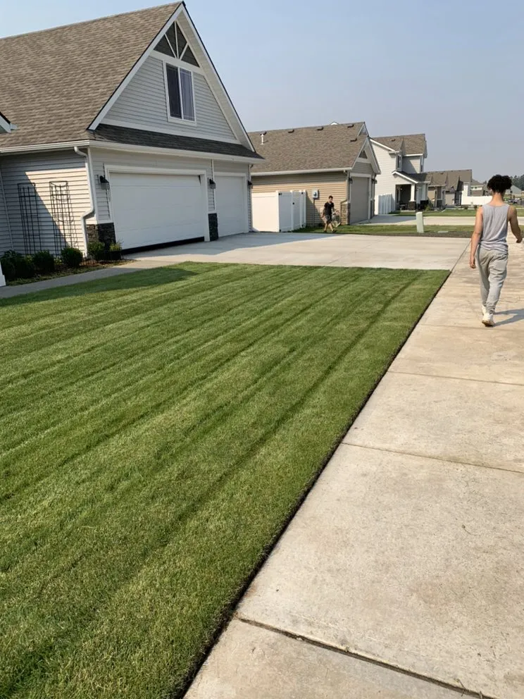 Top-rated lawn mowing service in Spokane, WA - DH Lawn Care