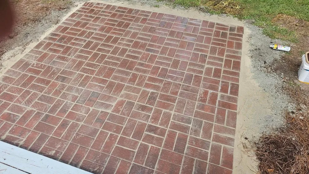 Professional garden landscaping in Arapahoe, NC - DH Royal Landscaping