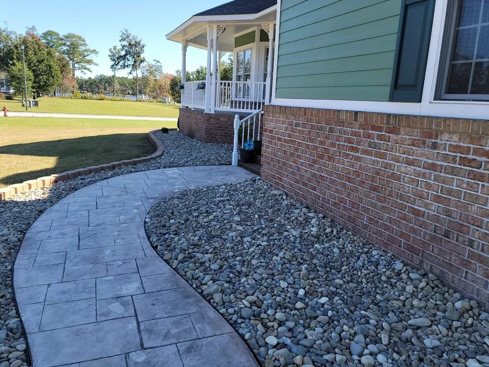 Reliable yard maintenance for residential properties in Arapahoe, NC by DH Royal Landscaping