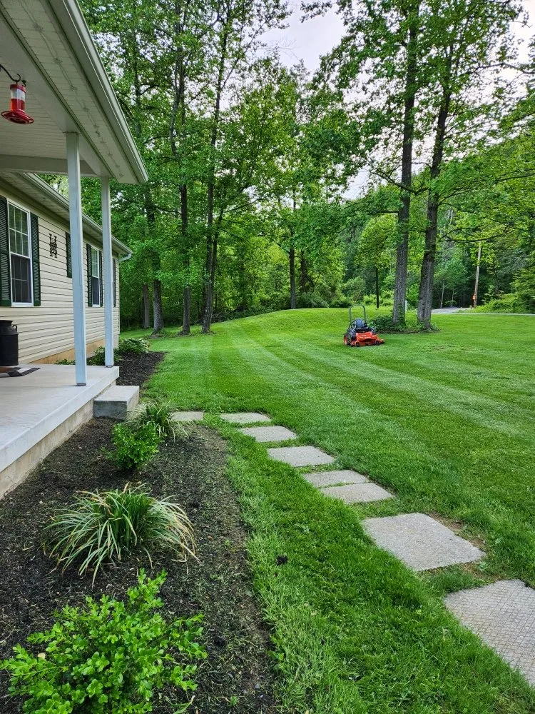 Professional yard maintenance in Fairfield, PA - D&H Services