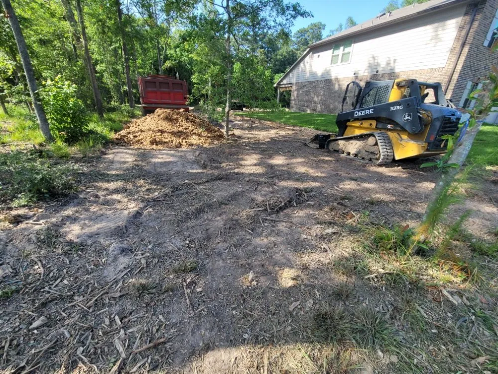 Reliable lawn care service for beautiful yards in Conroe, TX by D&I Land Prep