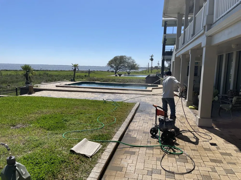 Trusted landscaping services for beautiful yards across Pearland, TX - DIAC