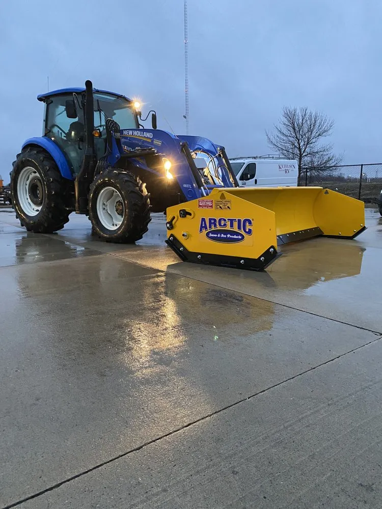 Top-rated garden landscaping for year-round maintenance across Hiawatha, IA - Diamond Bar K Outdoor Services