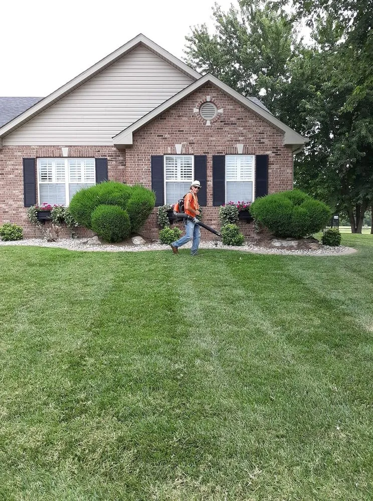 Trusted landscape installation experts serving Granite City, IL - Diamond Cut Lawn Care