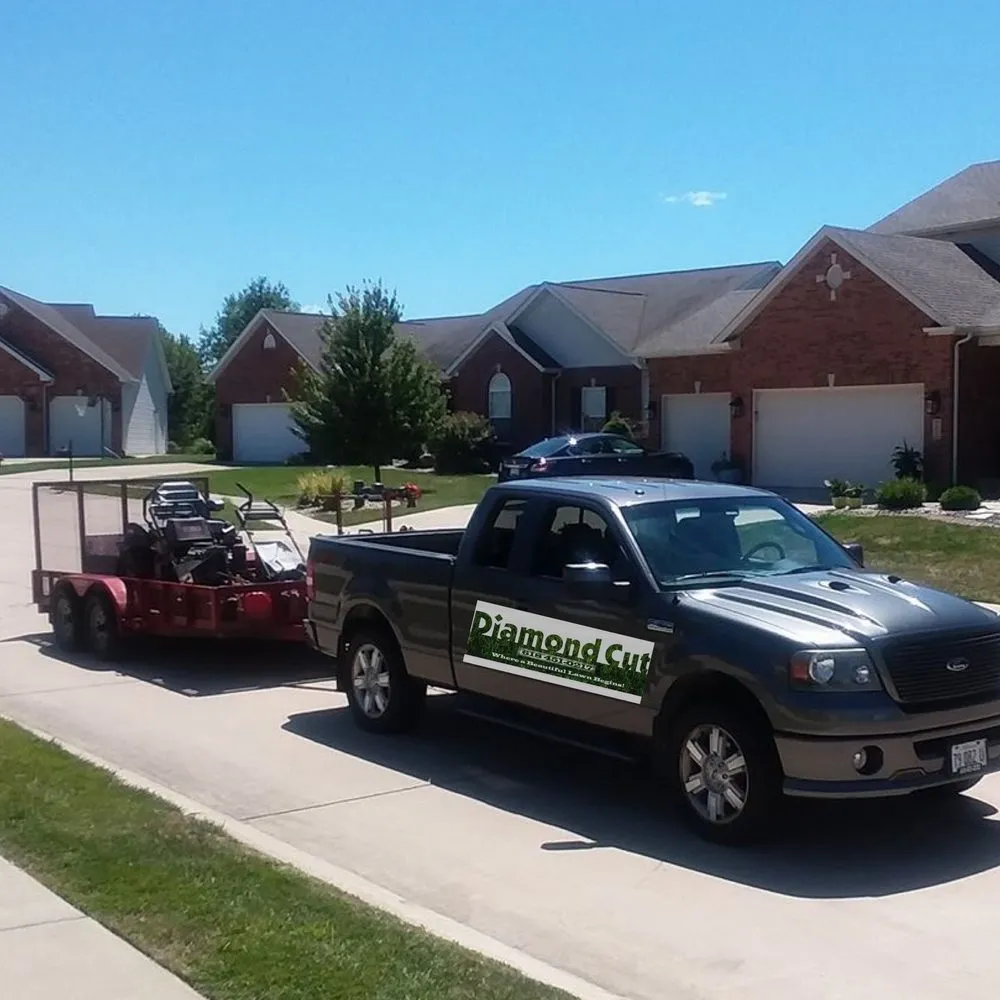 Affordable outdoor landscaping experts serving Granite City, IL - Diamond Cut Lawn Care