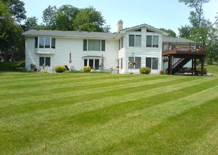 Expert landscaping services for beautiful yards across Minneapolis, MN - Diamond Cut Lawn Care