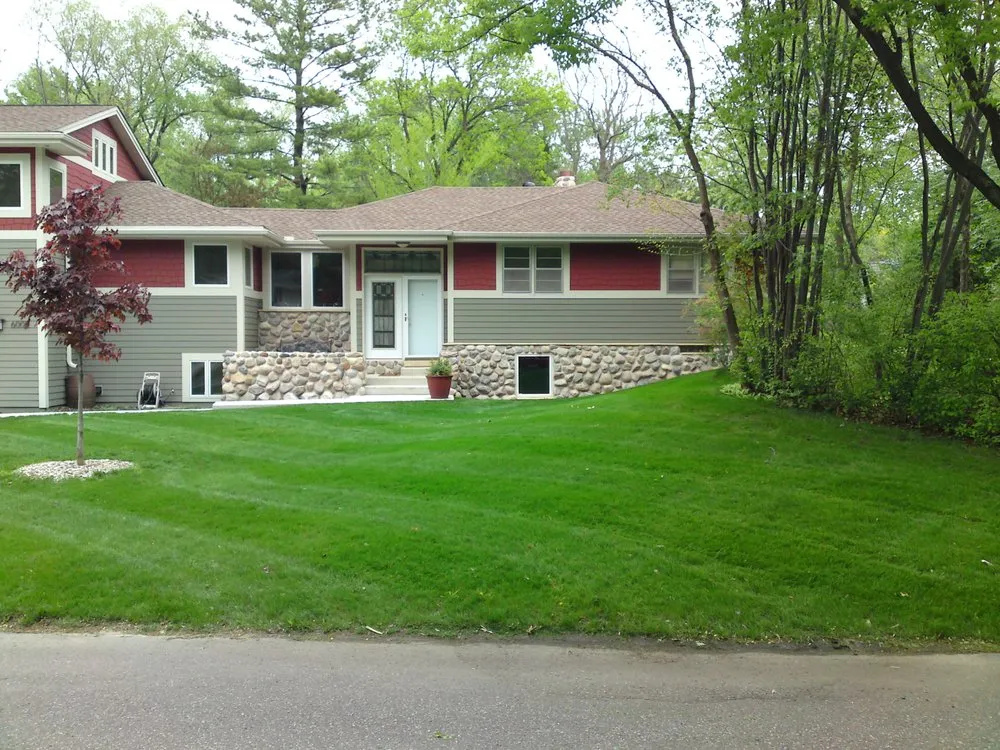 Trusted yard cleanup service near you across Minneapolis, MN - Diamond Cut Lawn Care