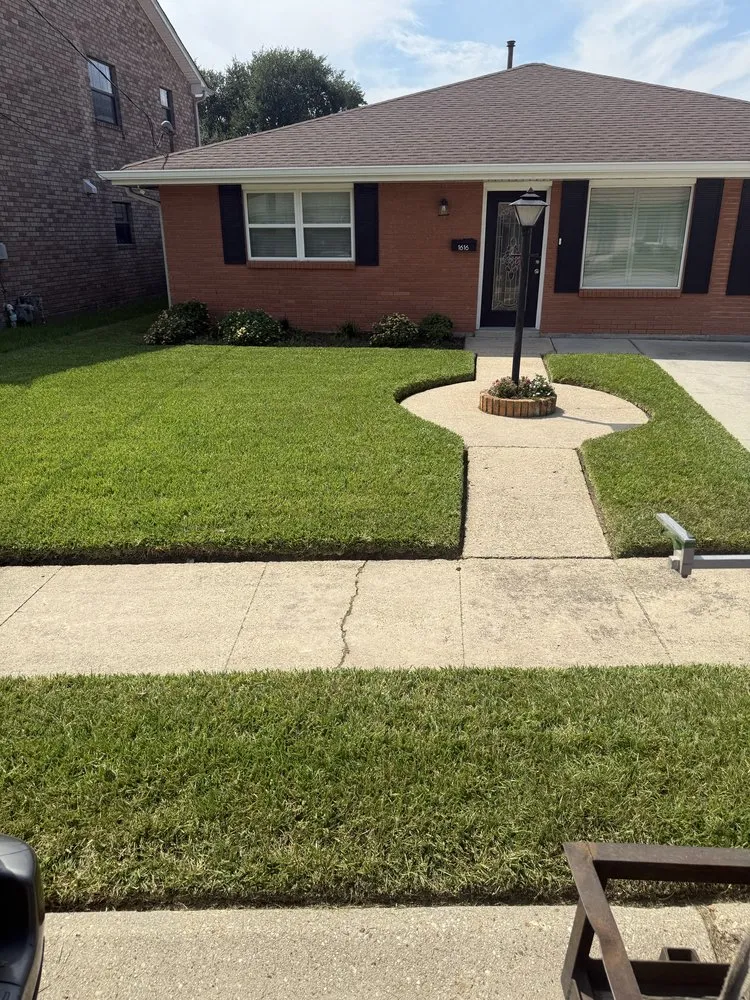 Top-rated outdoor landscaping for outdoor upgrades in Marrero, LA by Diamond Cut Lawn Maintenance