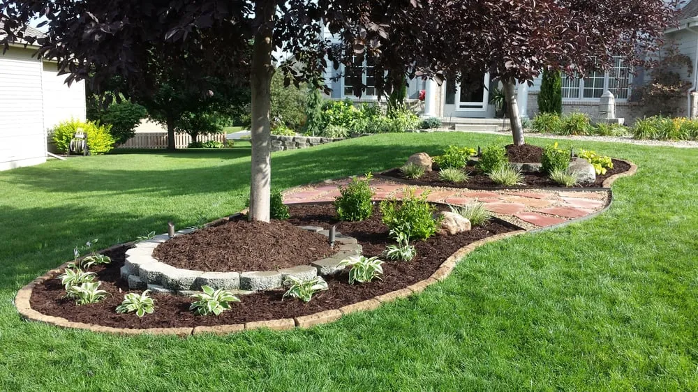Custom yard cleanup service for residential properties in Omaha, NE by Diamond Cut Lawns