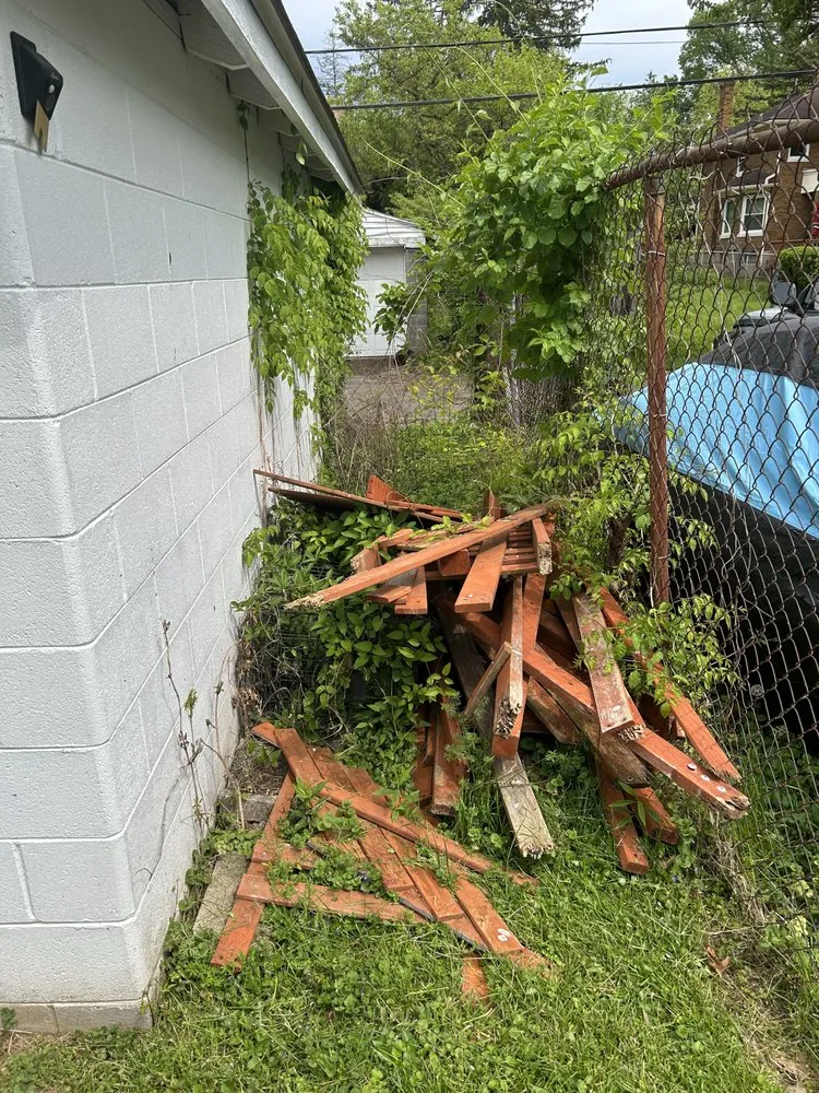 Professional residential landscaping experts serving Louisville, KY - Diamond Cut Outdoor Solutions LLC