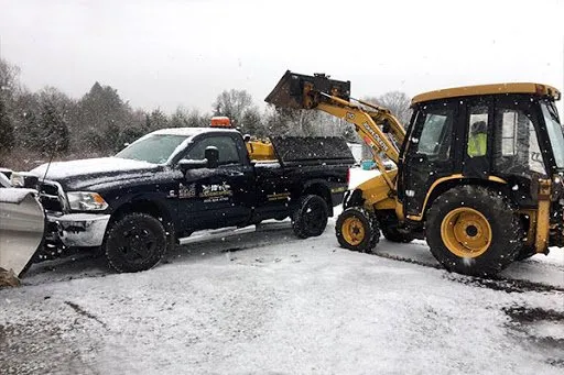 Trusted garden landscaping for outdoor upgrades in Aurora, IL by Diamond Cuts Landscaping And Commercial Snow Removal