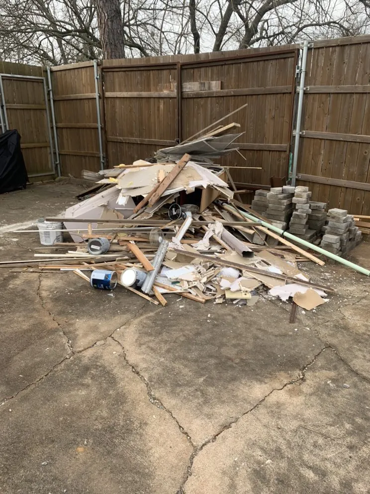Professional yard cleanup service in Mckinney, TX - Diamond Demo & Junk Removal