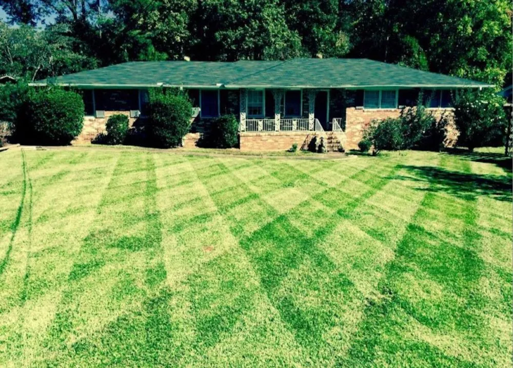 Local lawn mowing service in Hackettstown, NJ - Diamond Edge Landscaping