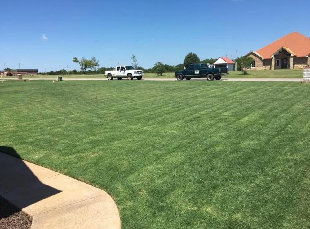Affordable yard maintenance with custom design in Hot Springs Village, AR by Diamond Green Lawn Service