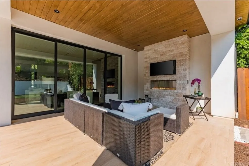 Reliable lawn mowing service in Irvine, CA by Diamond Interior Design