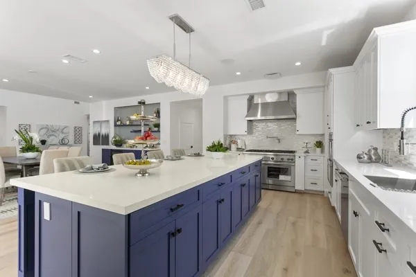 Diamond Interior Design Logo