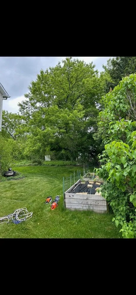 Professional outdoor landscaping experts serving Albany, NY - Diamond Landscape