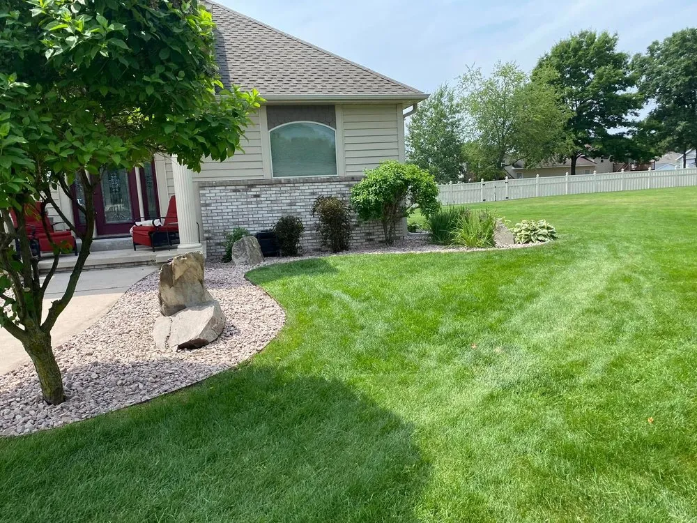 Reliable garden landscaping experts serving Athens, WI - Diamond Landscaping
