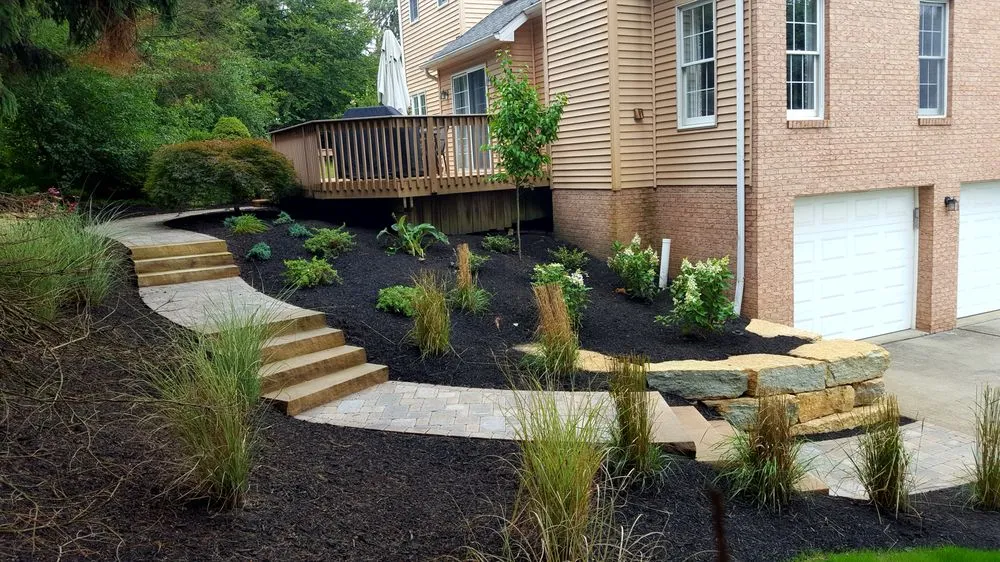 Affordable garden landscaping in Pittsburgh, PA by Diamond Landscaping