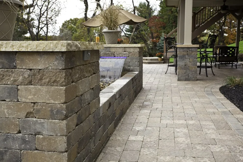 Professional landscaping services experts serving Pittsburgh, PA - Diamond Landscaping