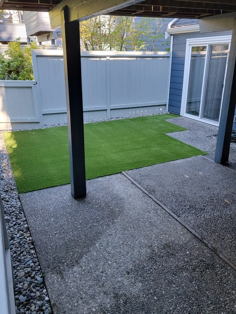 Professional outdoor landscaping in Lake Stevens, WA by Diamond lane construction