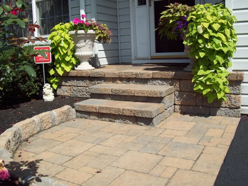 Custom residential landscaping in Spring City, PA - Diamond Lawn & Landscaping