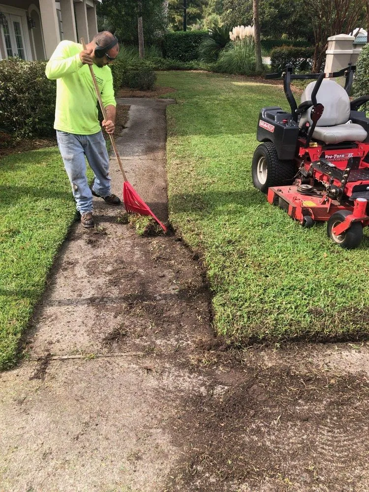 Reliable yard maintenance for outdoor upgrades in Bluffton, SC by Diamond Lawn Care Services