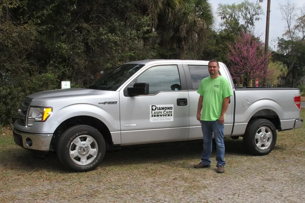 Local yard maintenance near you in Bluffton, SC by Diamond Lawn Care Services