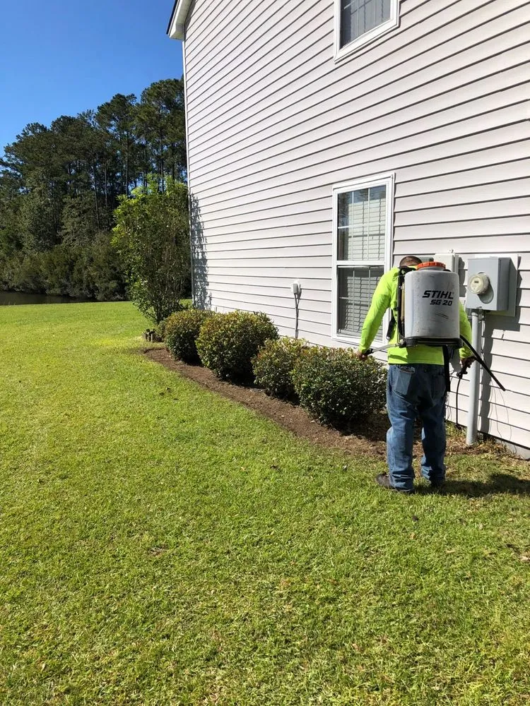 Custom garden landscaping in Bluffton, SC - Diamond Lawn Care Services