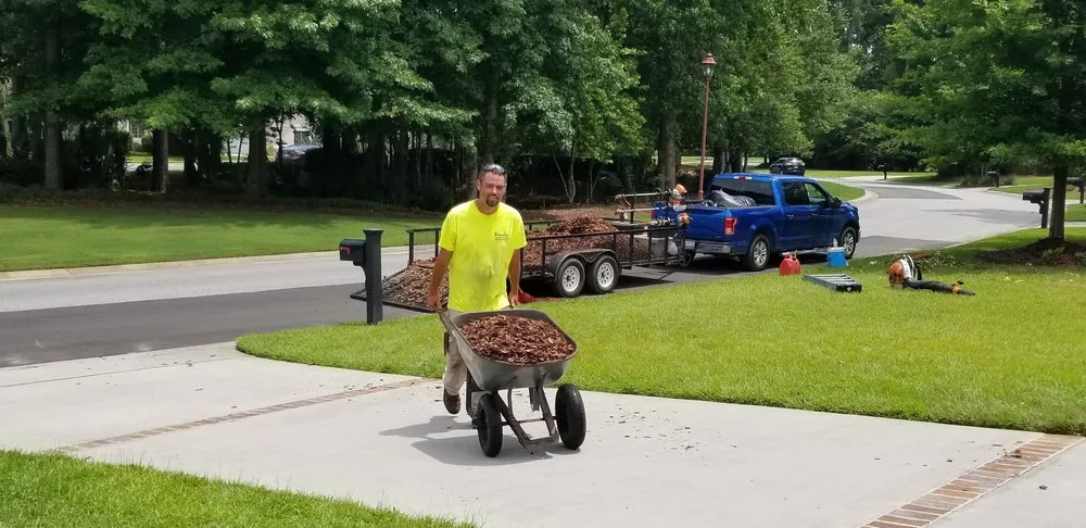 Local lawn mowing service in Bluffton, SC - Diamond Lawn Care Services