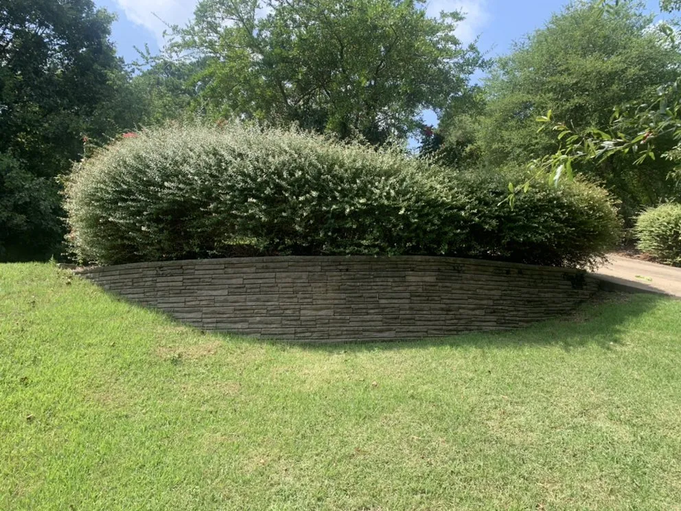 Affordable outdoor landscaping for homes across Conway, AR - Diamond Lawn