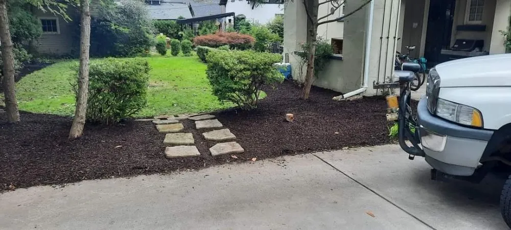 Expert lawn care service experts serving Windber, PA - Diamond lawn service