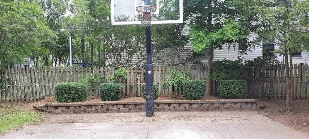 Trusted lawn care service with custom design in Windber, PA by Diamond lawn service