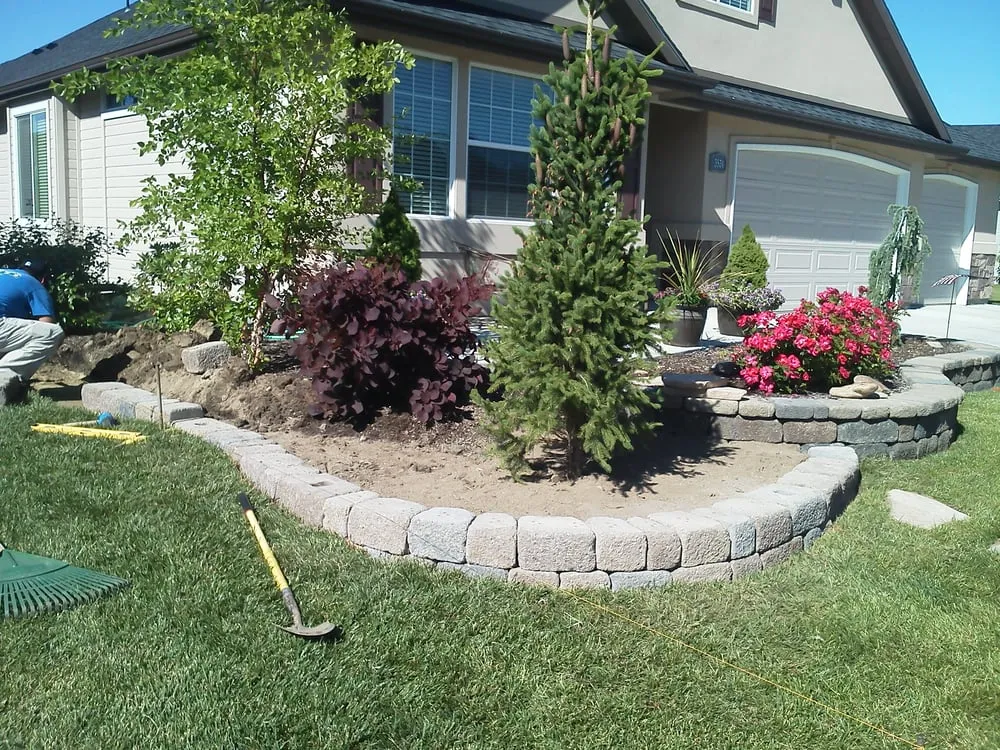 Expert lawn mowing service with custom design across Meridian, ID - Diamond Lawns