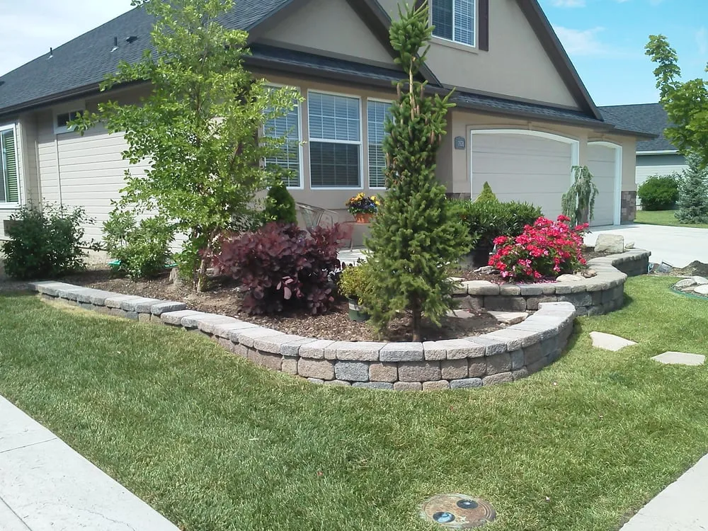 Affordable garden landscaping in Meridian, ID by Diamond Lawns