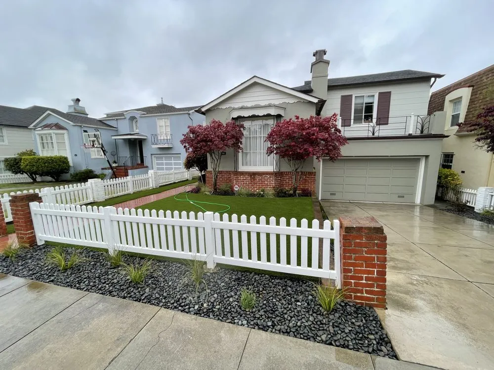 Custom lawn mowing service for homes in Los Altos, CA by Diamond Oak Landscaping