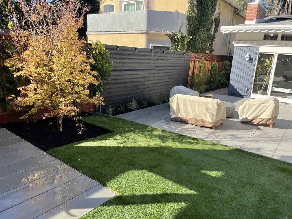 Professional yard maintenance in Los Altos, CA by Diamond Oak Landscaping