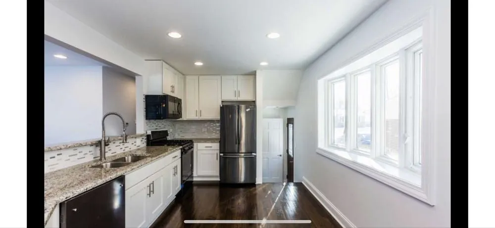 Expert lawn mowing service in Skokie, IL - Diamond Property Consulting