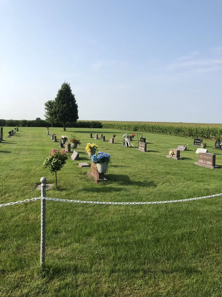 Top-rated outdoor landscaping for year-round maintenance in Faribault, MN by Diamond Top Lawn Service