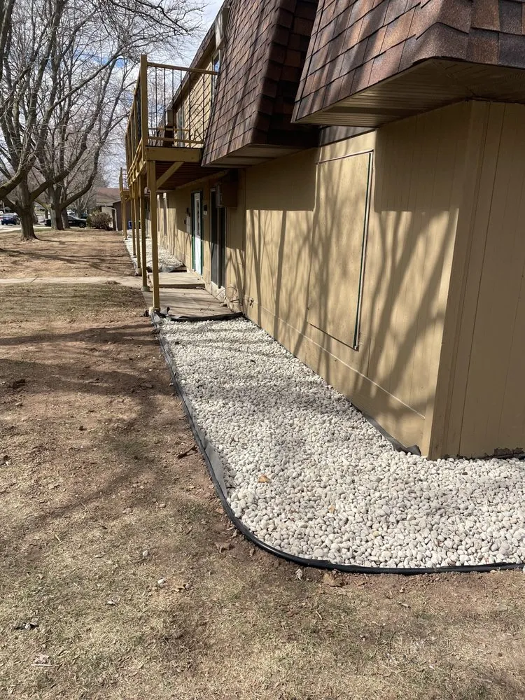 Affordable landscape design experts serving Green Bay, WI - Diamond Travers Landscaping