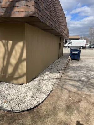 Diamond Travers Landscaping Logo