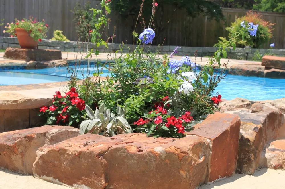 Custom landscape installation in Manchaca, TX - Diamondscape