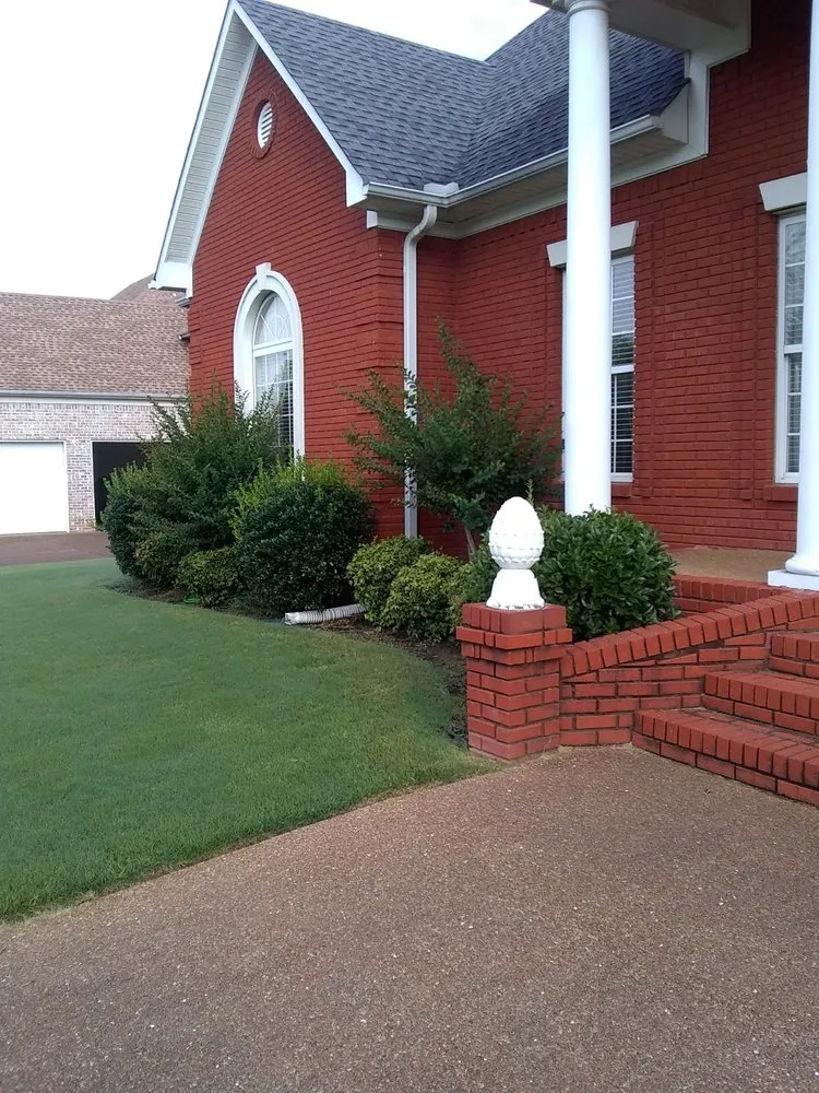 Top-rated lawn care service in Rutherford, TN by Dianna's Dream Residential and Commercial Property Management