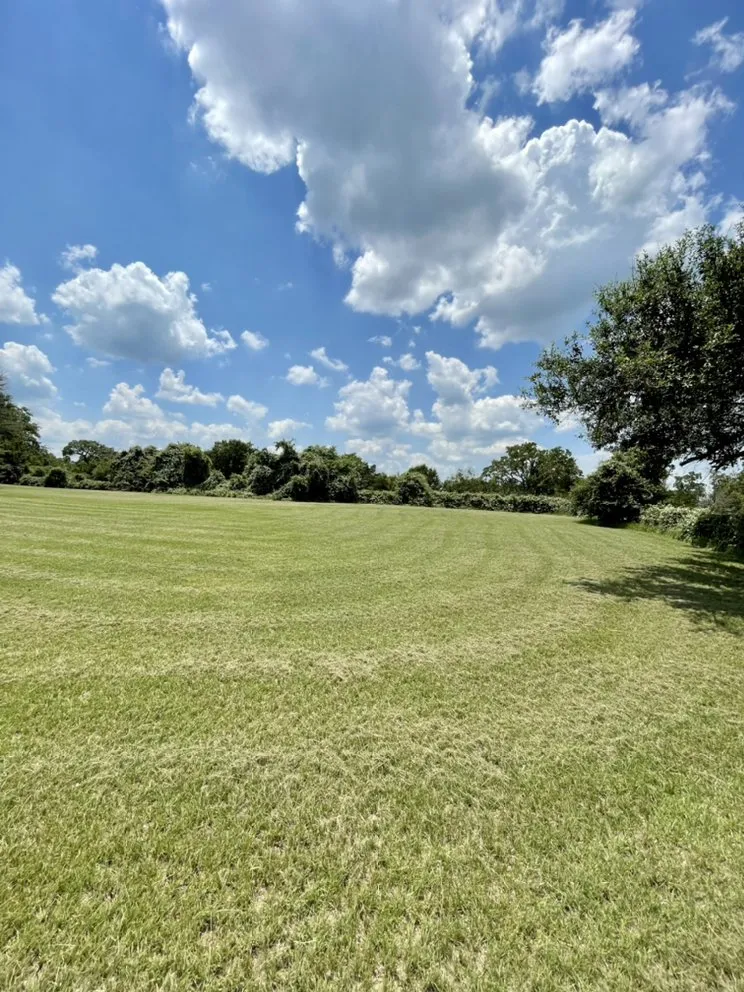 Local garden landscaping in Brenham, TX - Diaz Brothers