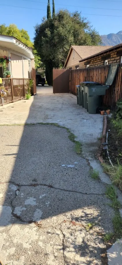 Trusted lawn mowing service for beautiful yards in Pasadena, CA by Diaz Gardening & Landscaping